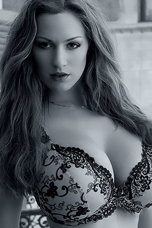Jordan Carver in 'Piazza' via Pinup Files